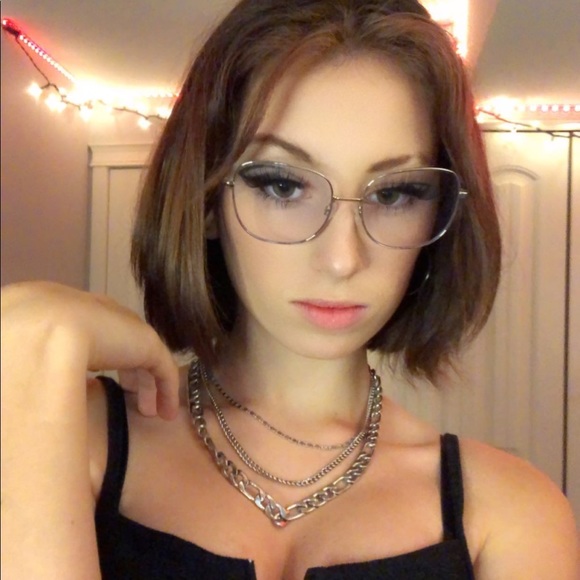 Meet your Posher, Summer - Picture 2 of 3